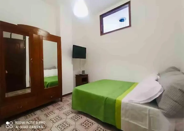 Naxos 101 A Due Passi Dal Mare *